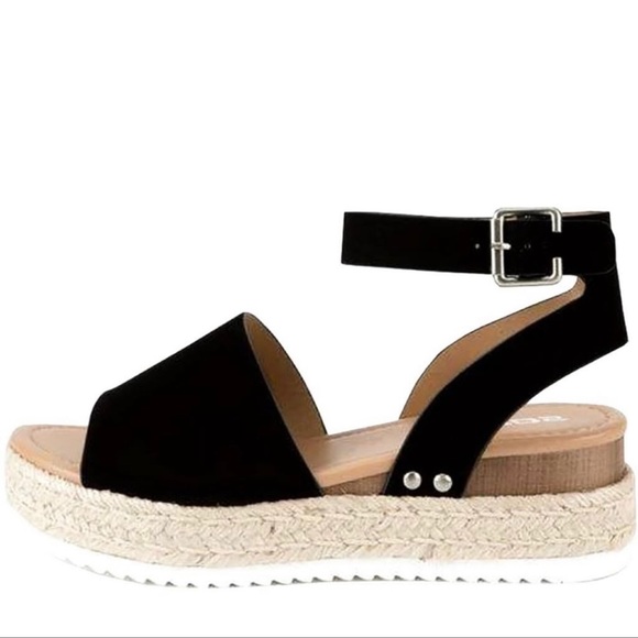 Woman’s black wedge espadrille - Picture 2 of 3